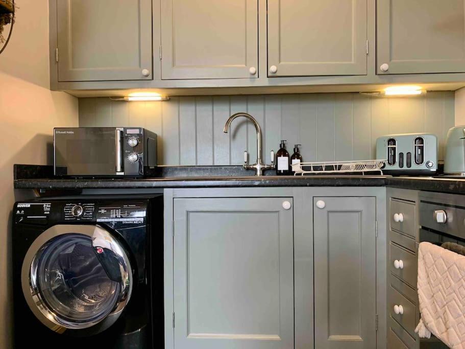 The Nest, Central Ludlow One Bed Apartment 외부 사진