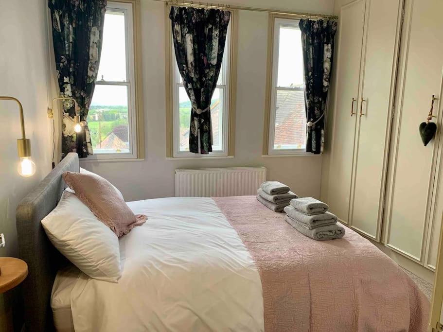 The Nest, Central Ludlow One Bed Apartment 외부 사진